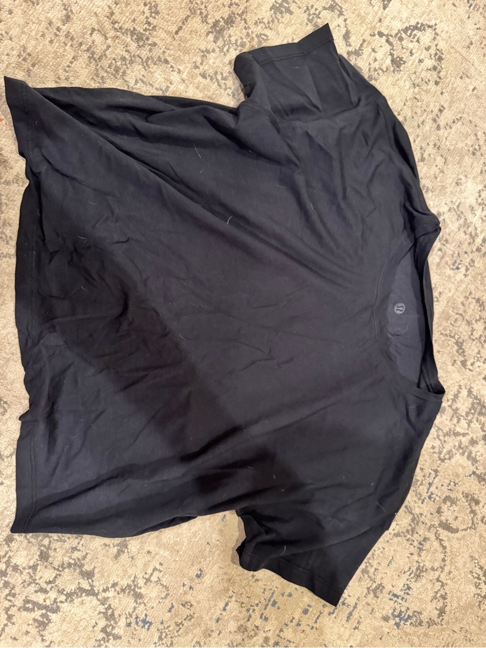 Cropped lululemon T-shirt